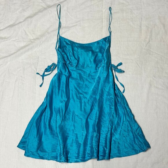Sold! - Vintage Victoria's Secret Turquoise 100% Silk Open Sides Baby Doll Slip - Picture 1 of 6